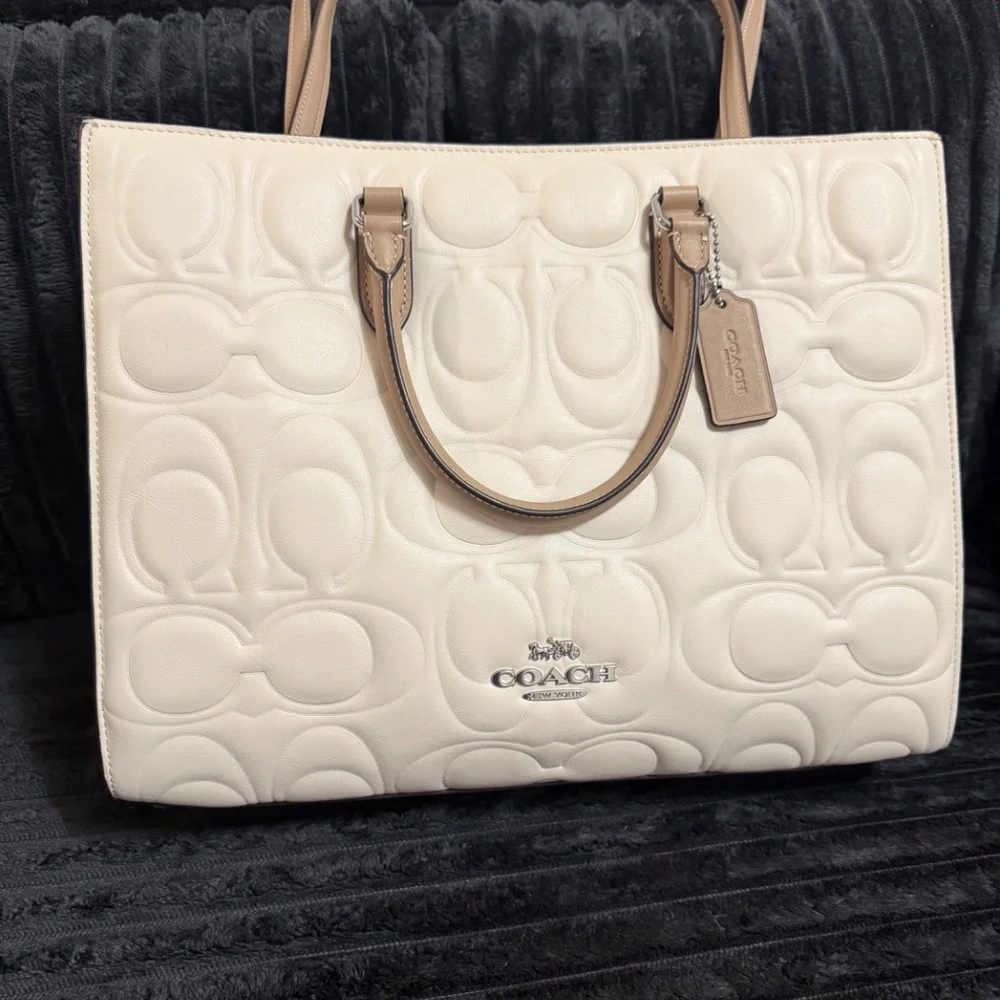 Maggie Tote Bag In Blocked Signature Leather - Picture 6 of 11